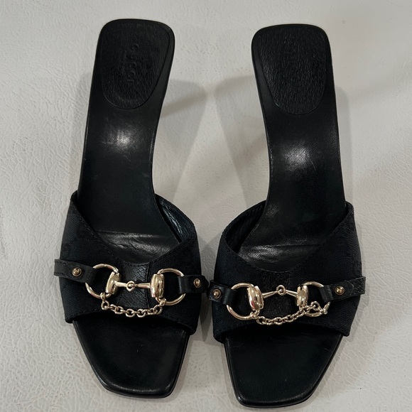 Gucci Shoes - Gucci Elegant Black Women's  Kitten Sandal Mules with Gold Chain Detail 9.5